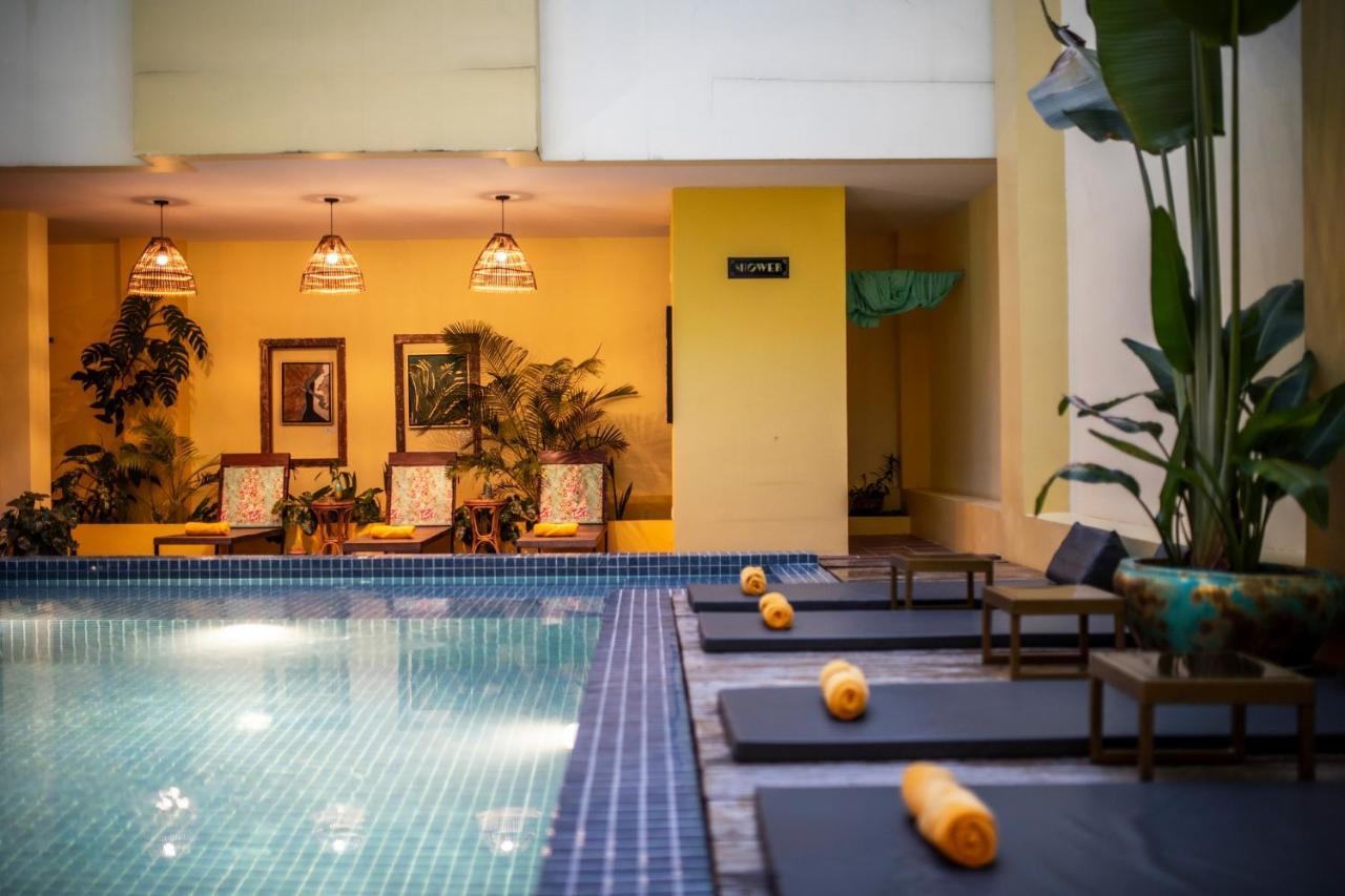 Hotel Old Cinema Kampot Eksteriør bilde