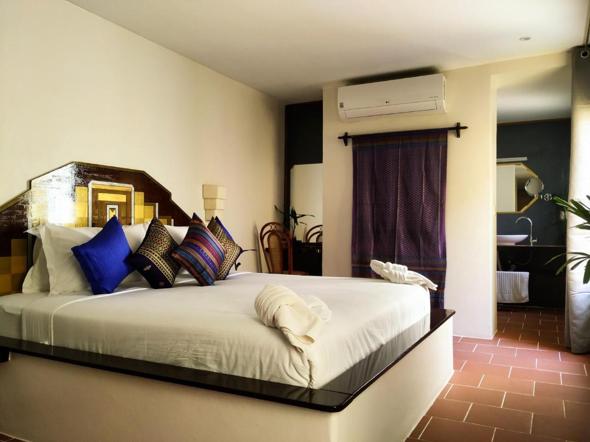 Hotel Old Cinema Kampot Eksteriør bilde